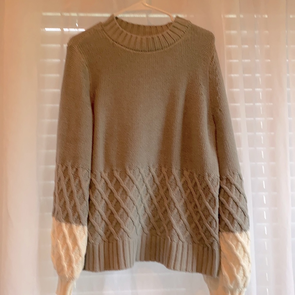 Crown & ivy sweater